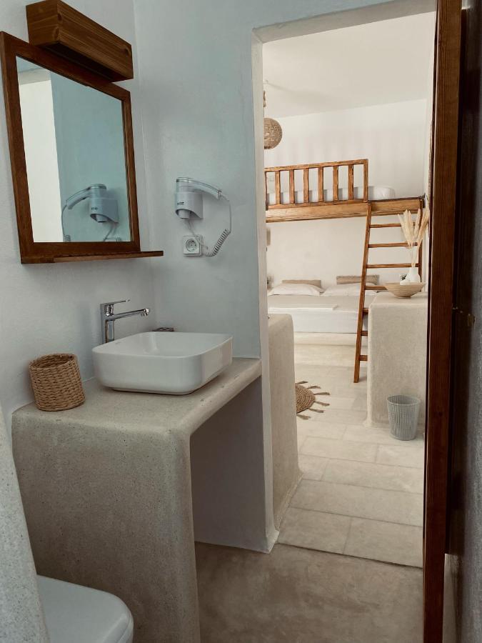 Blue In Naxos Hotel Naxos City Екстериор снимка