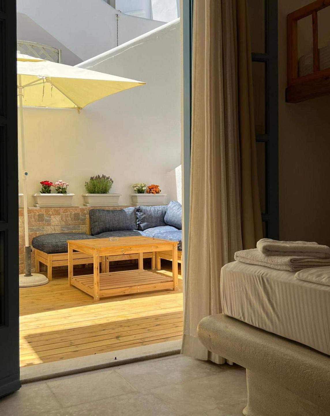 Blue In Naxos Hotel Naxos City Екстериор снимка